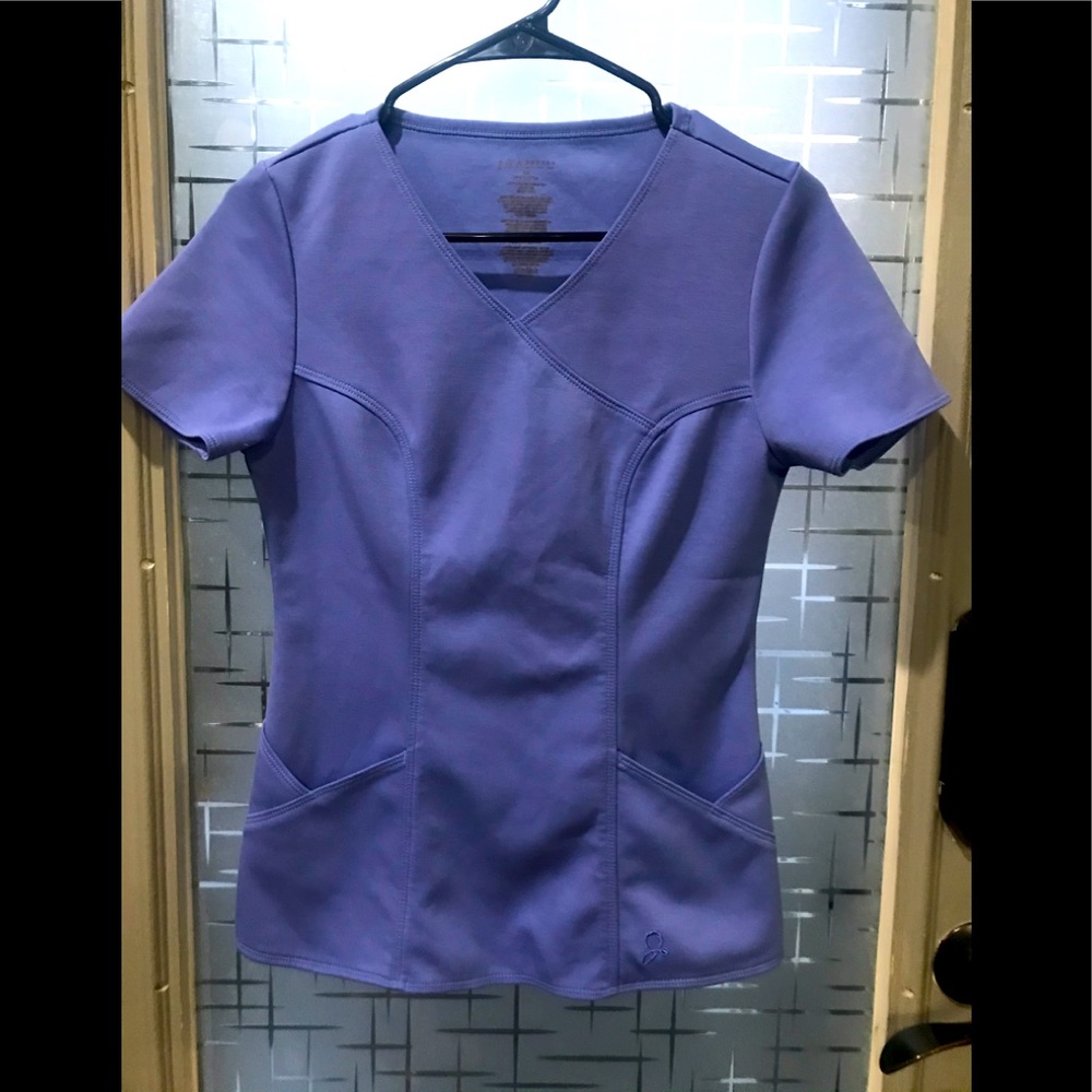 Jaanuu scrub set